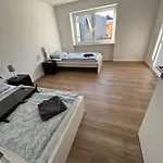 Monteurwohnungen Im Weedenhof 55270