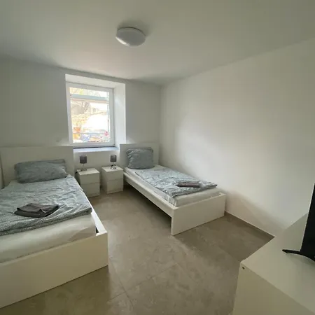 Monteurwohnungen Im Weedenhof 55270 Apartment Zornheim