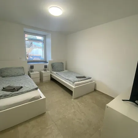 Monteurwohnungen Im Weedenhof 55270 * Zornheim