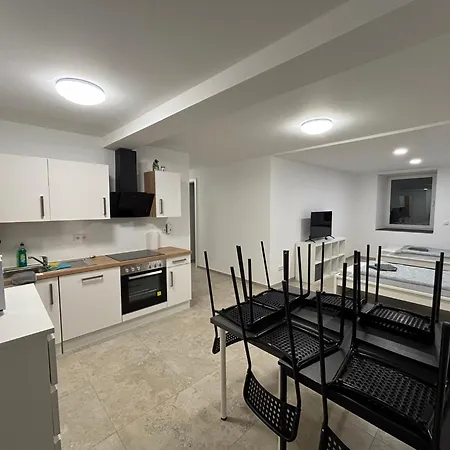 Monteurwohnungen Im Weedenhof 55270 * Zornheim