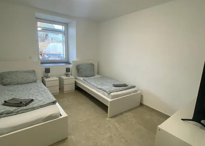 Monteurwohnungen Im Weedenhof 55270 * Zornheim